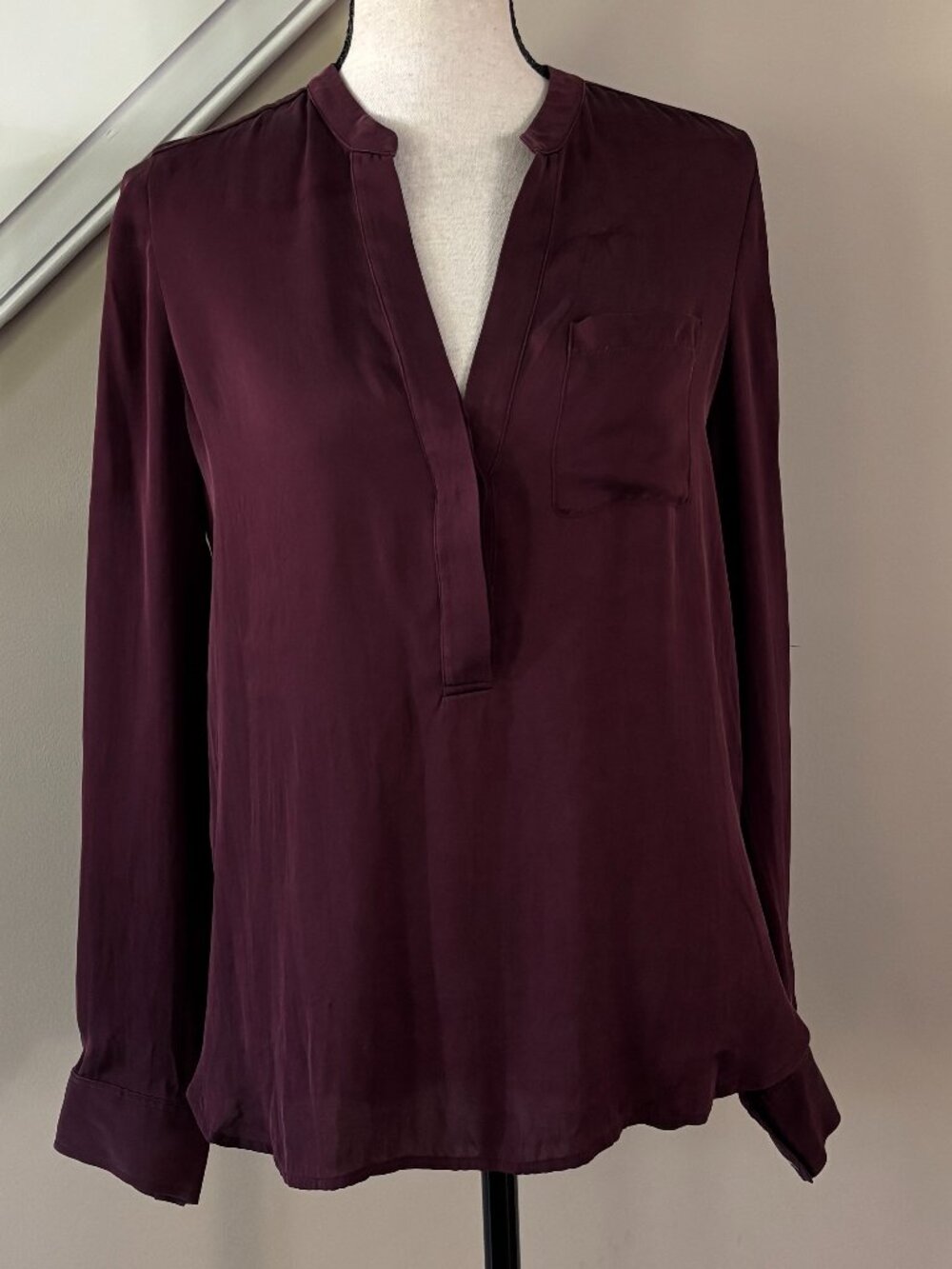 Vince Plum Popover Blouse Chest Pocket Size 6 Like New